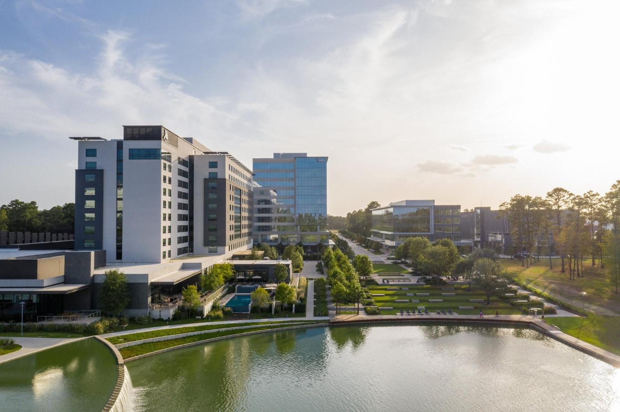 Holiday Inn Express & Suites Spring - Woodlands Area, An Ihg Hotel Exterior photo